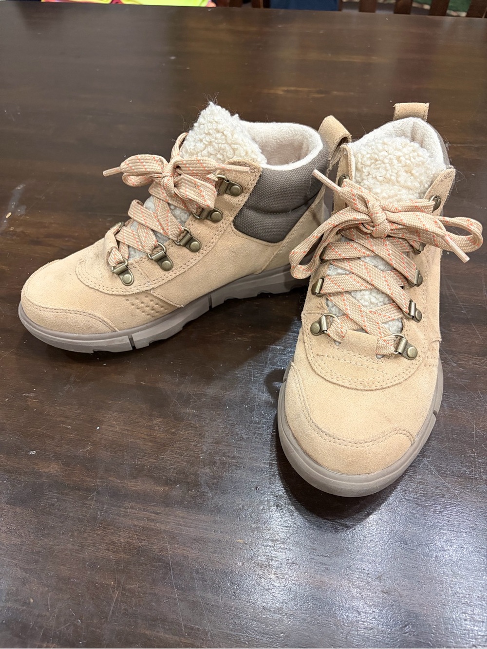 Sorel Women's Beige Sherpa-Lined Lace-Up Boots